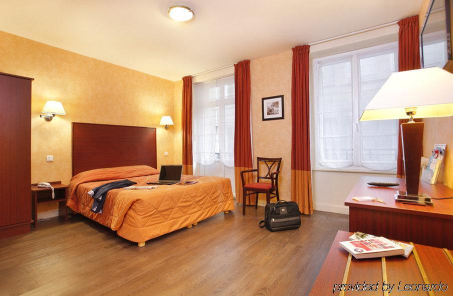 Hotel The Originals Boutique, Des Marins,